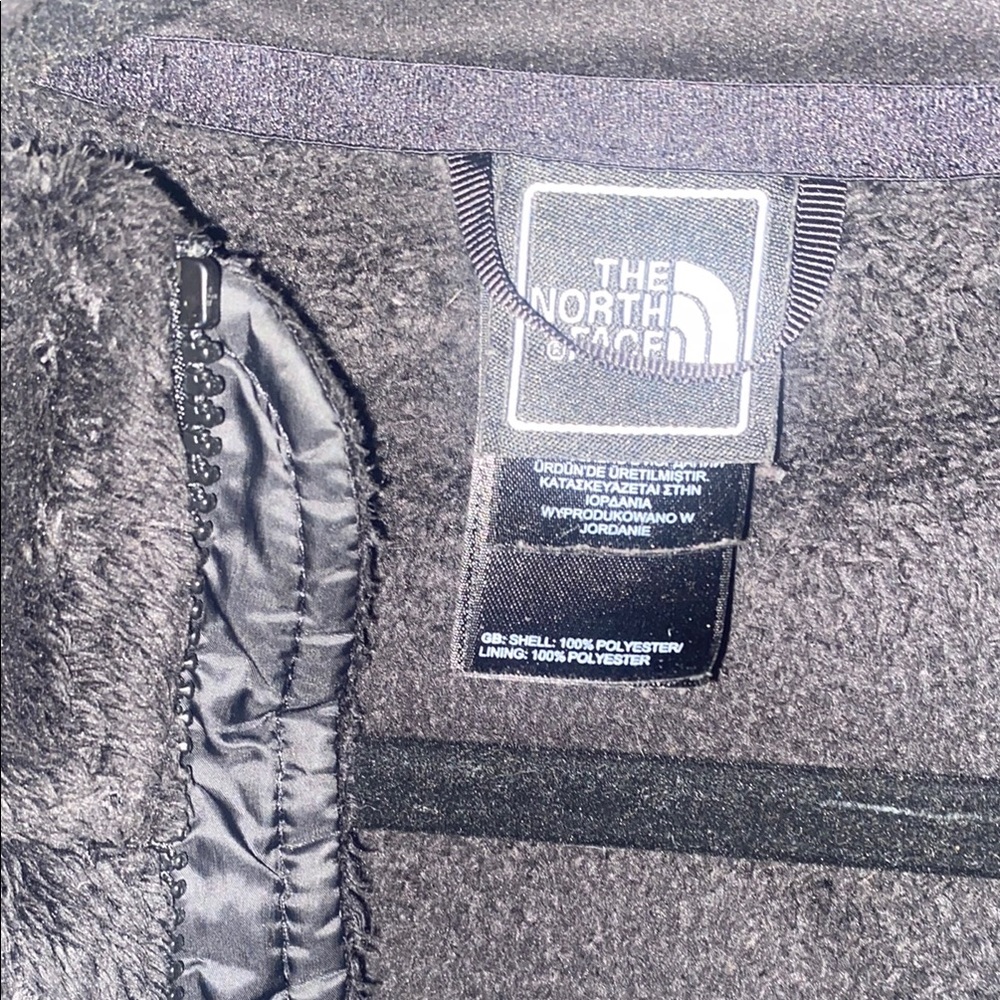 The North Face Black Teddy Fleece Jacket - Picture 2 of 6